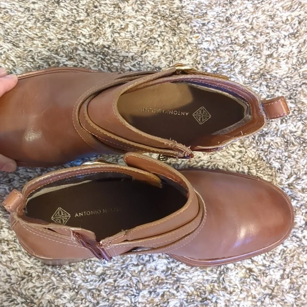 Antonio Melani Leather Tan Camel Ankle Boots Heeled Booties 8.5 Chunky Heel Zip